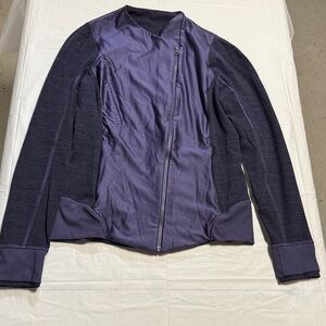 Lululemon Emerge Renewed Yoga Jacket Nightfall Purple with black panels Size 12